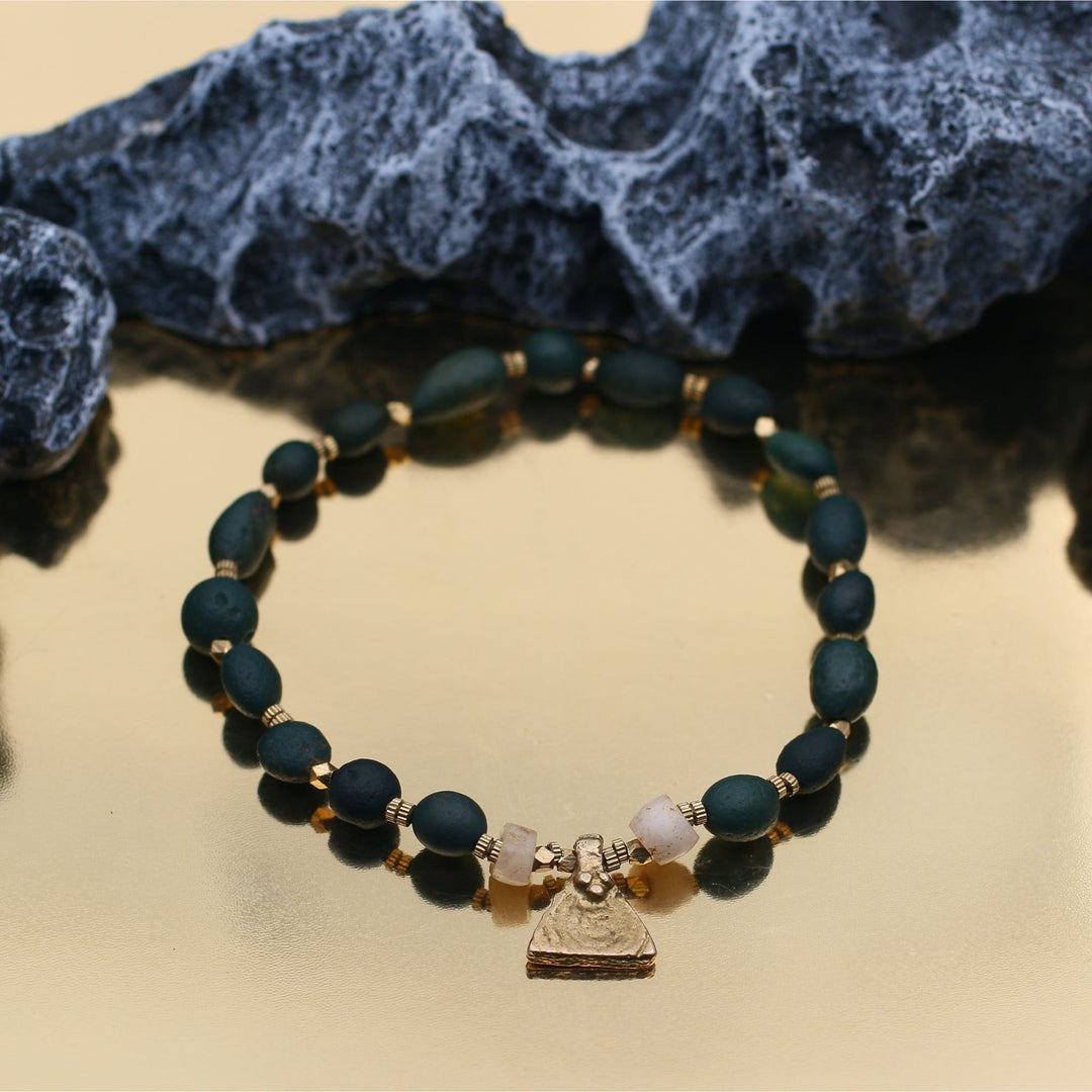 The Power of Belief - Tibetan Green Agate Bracelet